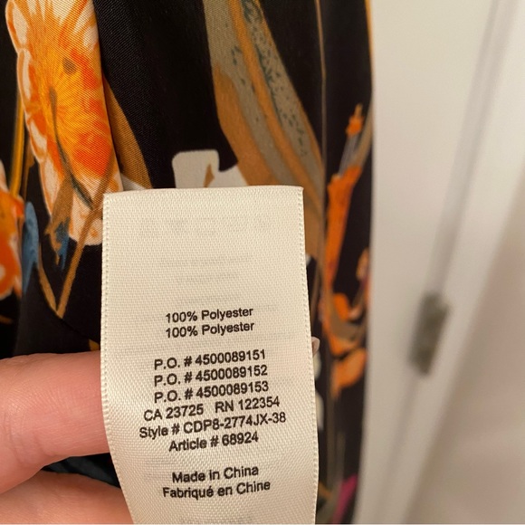 EUC floral pattern keyhole top - Picture 2 of 5